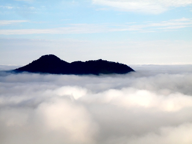 茫荡山云海